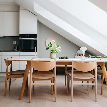 Beautiful Penthouse With An Ocean View In Bergen