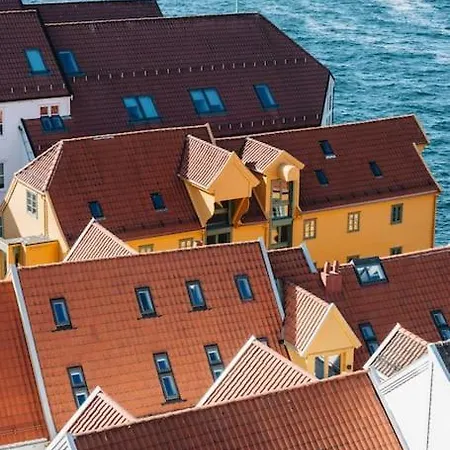 Beautiful Penthouse With An Ocean View In アパート ベルゲン